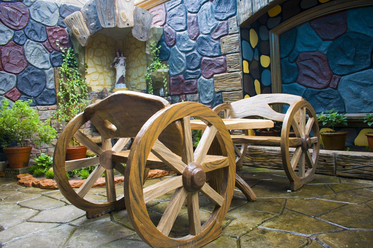 Tabaco Royal Mansion Hotel מראה חיצוני תמונה